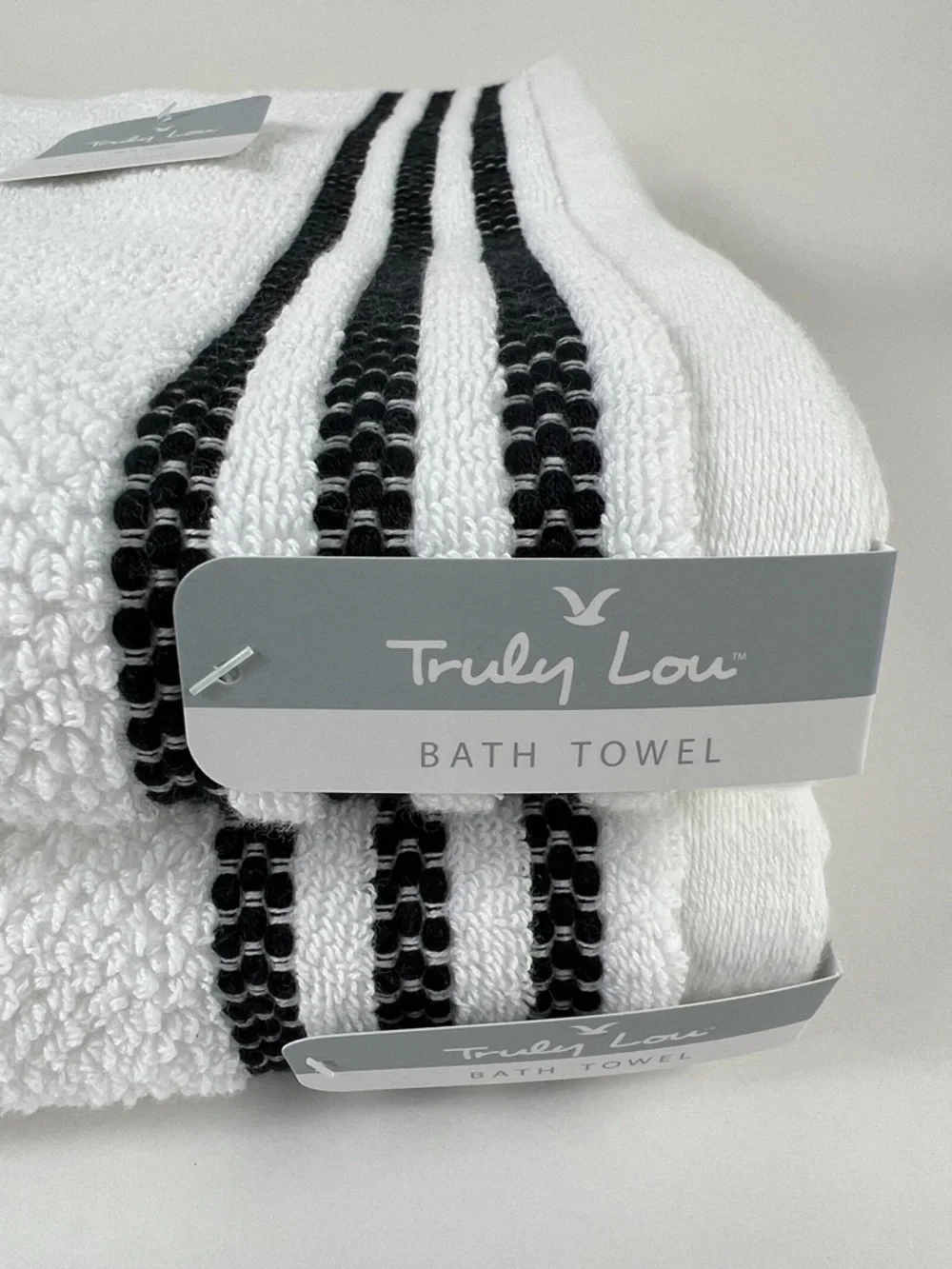 Truly Lou Bath Towels Soft White Cotton with Black Stripe Trim Set of 2 NEW